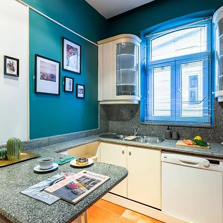 Zxvbvche Historicbvcbvcbuildinvcbvcg View Ivcbvc Apartment